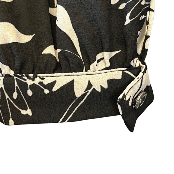 Vince Camuto Floral Cold Shoulder Hi-Lo Blouse. Black and White Size S? #1191 - Picture 4 of 8